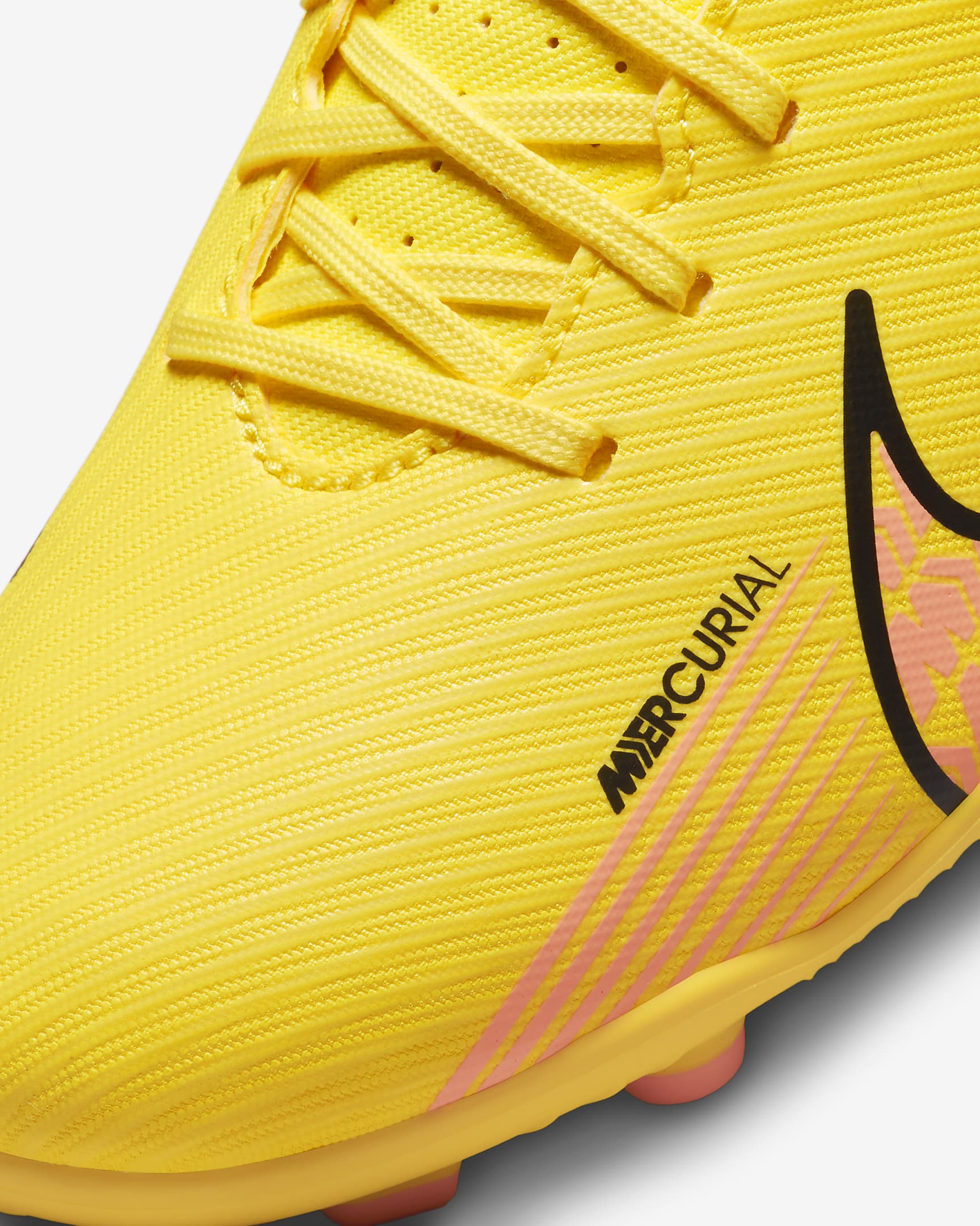 Nike Youth Mercurial Vapor 15 Club Soccer Cleats ??? Sizes 1Y???6Y